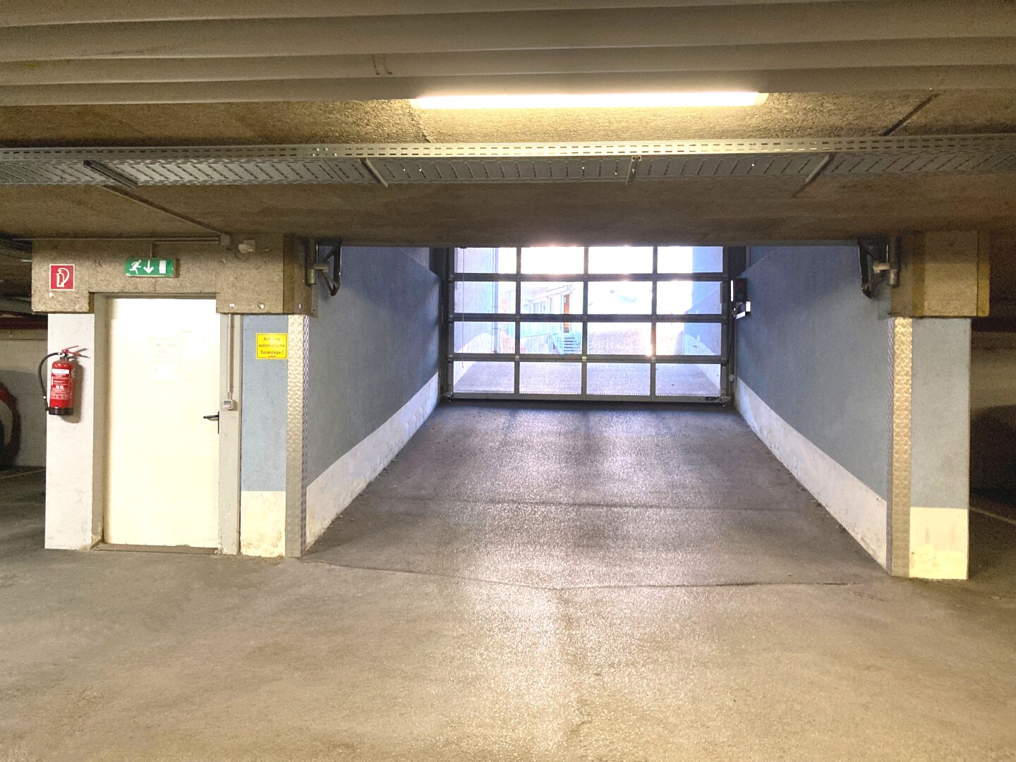 Tiefgaragenparkplatz Nähe Stadtzentrum Hall